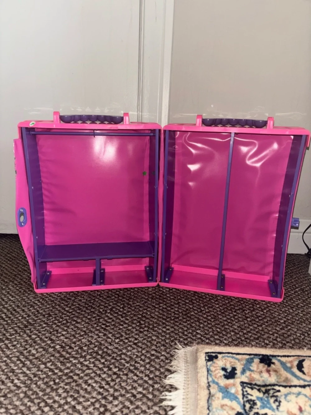 Barbie organizer